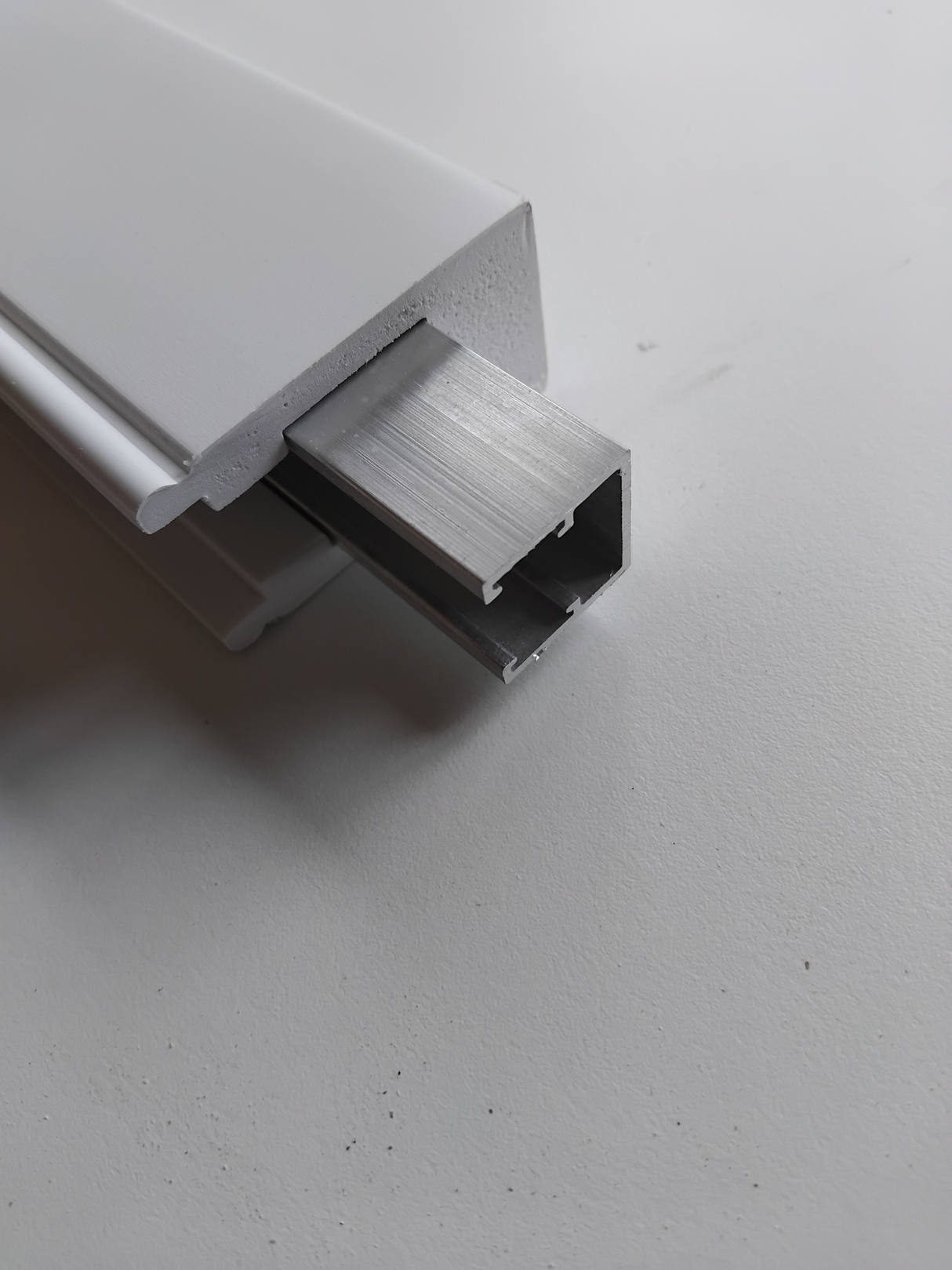 Aluminium Channel - Concealed Tilt